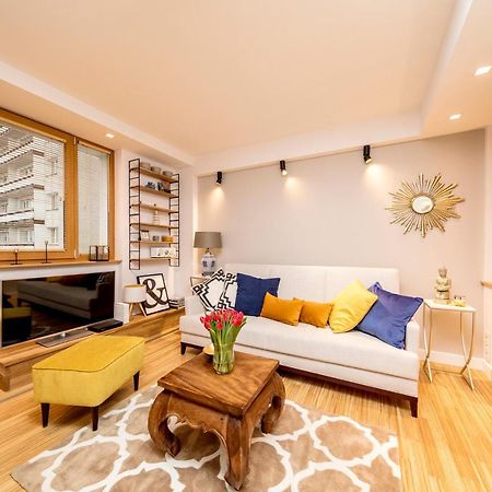 Golden Apartment With Air Condition By Your Freedom Warsaw Ngoại thất bức ảnh
